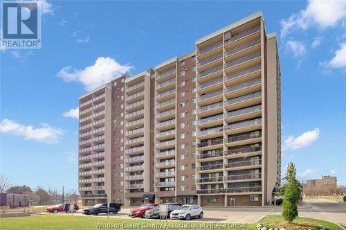 9099 Riverside Drive East Unit# 502W, Windsor, ON - Outdoor With Balcony With Facade