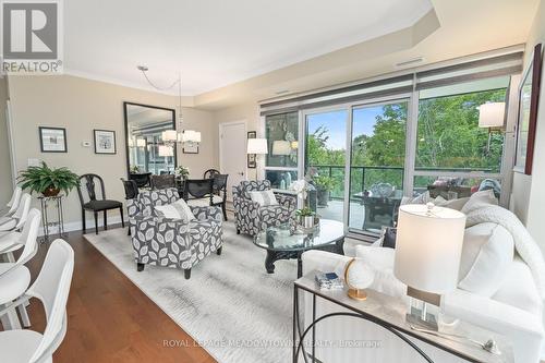 304 - 50 Hall Road, Halton Hills, ON - Indoor Photo Showing Living Room