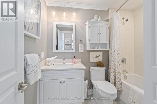 304 - 50 Hall Road, Halton Hills, ON - Indoor Photo Showing Bathroom