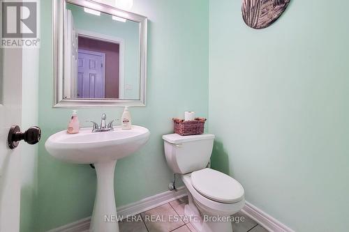 20 Pentland Road S, Hamilton (Waterdown), ON - Indoor Photo Showing Bathroom