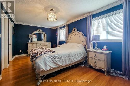 20 Pentland Road S, Hamilton (Waterdown), ON - Indoor Photo Showing Bedroom