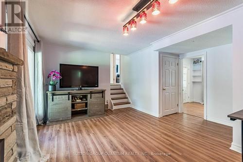 3 Colonial Court, St. Catharines, ON - Indoor