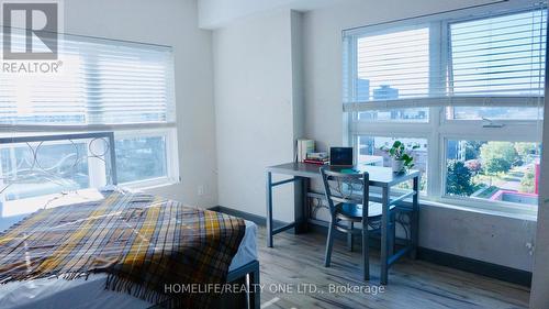 1153 - 258A Sunview Street, Waterloo, ON - Indoor Photo Showing Bedroom