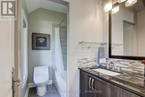 23 Pine Ridge Avenue, Vaughan (East Woodbridge), ON - Indoor Photo Showing Bathroom