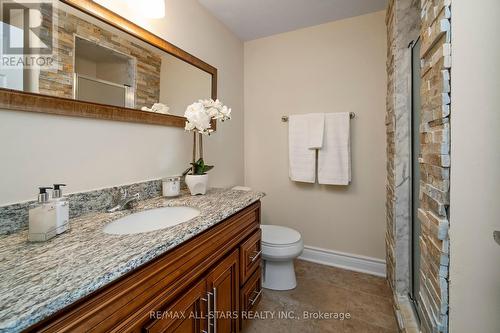 20 Hare Court, Markham (Old Markham Village), ON - Indoor Photo Showing Bathroom