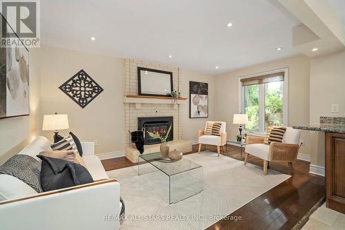 20 Hare Court, Markham (Old Markham Village), ON - Indoor Photo Showing Living Room With Fireplace