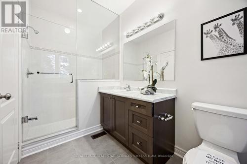 92 Radial Drive, Aurora, ON - Indoor Photo Showing Bathroom