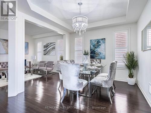 6 Divinity Circle, Brampton (Northwest Brampton), ON - Indoor Photo Showing Dining Room