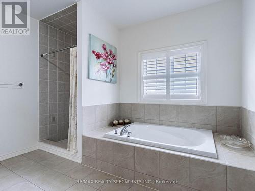 6 Divinity Circle, Brampton (Northwest Brampton), ON - Indoor Photo Showing Bathroom