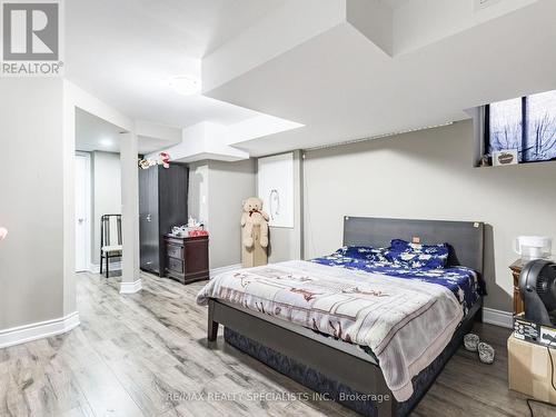 6 Divinity Circle, Brampton (Northwest Brampton), ON - Indoor Photo Showing Bedroom