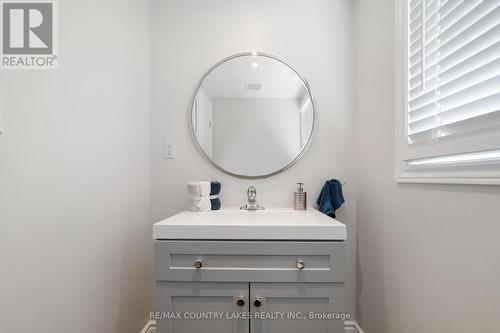 22 - 100 Laguna Parkway, Ramara (Brechin), ON - Indoor Photo Showing Bathroom