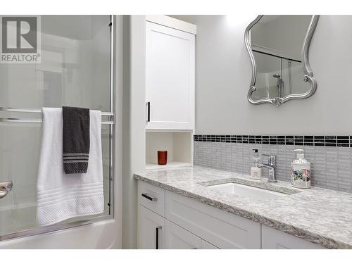 7760 Okanagan Landing Road Unit# 53, Vernon, BC - Indoor Photo Showing Bathroom