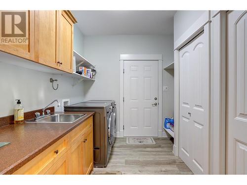 7760 Okanagan Landing Road Unit# 53, Vernon, BC - Indoor Photo Showing Laundry Room