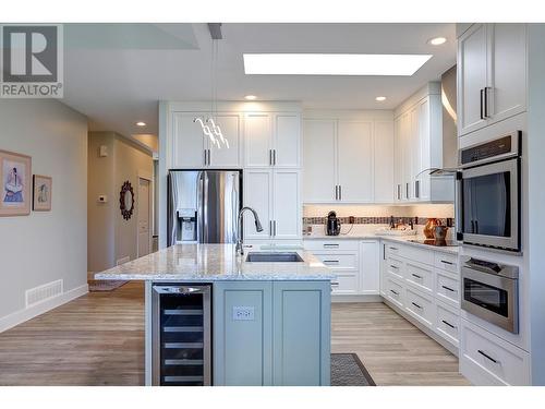 7760 Okanagan Landing Road Unit# 53, Vernon, BC - Indoor Photo Showing Kitchen With Upgraded Kitchen