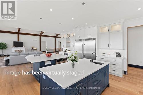 367 Gifford Drive, Smith-Ennismore-Lakefield, ON - Indoor Photo Showing Kitchen