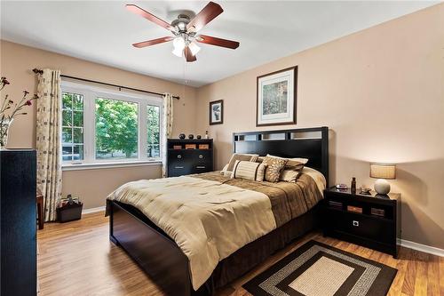 441 Scott Street, St. Catharines, ON - Indoor Photo Showing Bedroom