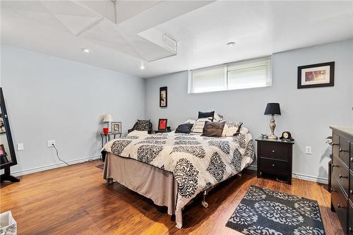 441 Scott Street, St. Catharines, ON - Indoor Photo Showing Bedroom