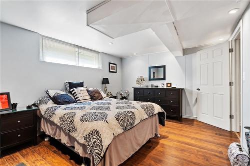 441 Scott Street, St. Catharines, ON - Indoor Photo Showing Bedroom