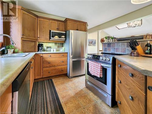 1440 Highway 6, South Bruce Peninsula, ON - Indoor Photo Showing Kitchen