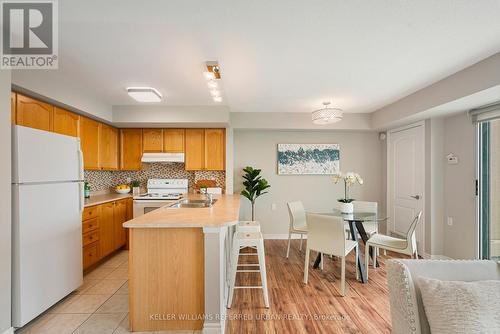 906 - 935 Sheppard Avenue W, Toronto (Clanton Park), ON - Indoor Photo Showing Kitchen