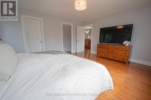 656 Geneva Street N, St. Catharines, ON - Indoor Photo Showing Bedroom