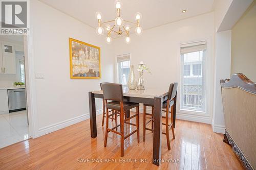 656 Geneva Street N, St. Catharines, ON - Indoor Photo Showing Dining Room