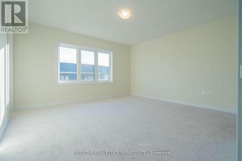 17 Downriver Drive, Welland, ON - Indoor Photo Showing Other Room