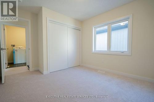 17 Downriver Drive, Welland, ON - Indoor Photo Showing Other Room