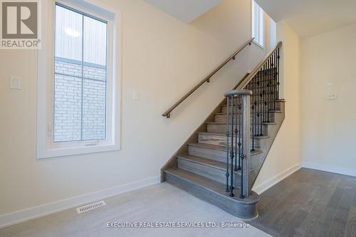 17 Downriver Drive, Welland, ON - Indoor Photo Showing Other Room