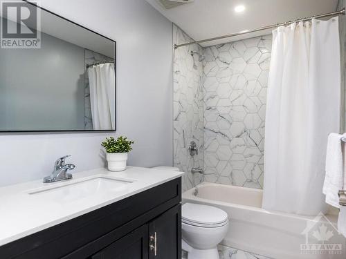 84 Abel Street, Smiths Falls, ON - Indoor Photo Showing Bathroom