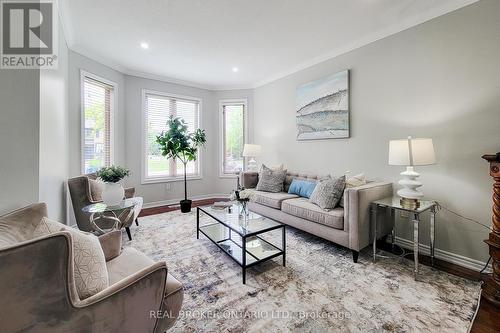 56 Bosworth Street, Hamilton (Meadowlands), ON - Indoor Photo Showing Living Room