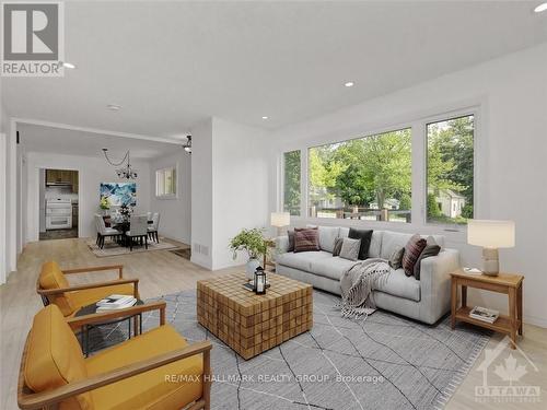 8692 Bank Street, Ottawa, ON - Indoor Photo Showing Living Room