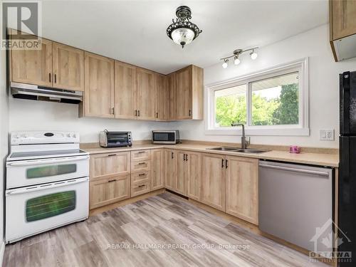 8692 Bank Street, Ottawa, ON - Indoor Photo Showing Kitchen With Double Sink