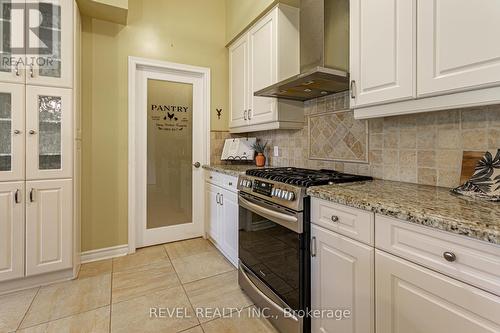 11507 Lagonda Way, Chatham-Kent (Morpeth), ON - Indoor Photo Showing Kitchen With Upgraded Kitchen