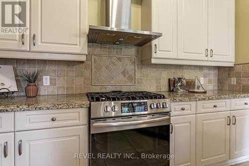 11507 Lagonda Way, Chatham-Kent (Morpeth), ON - Indoor Photo Showing Kitchen With Upgraded Kitchen