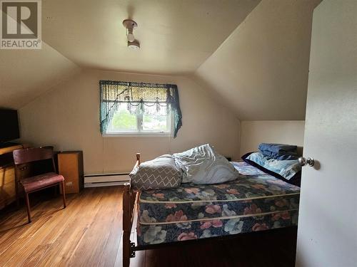 378 Creston Boulevard, Creston South, NL - Indoor Photo Showing Bedroom