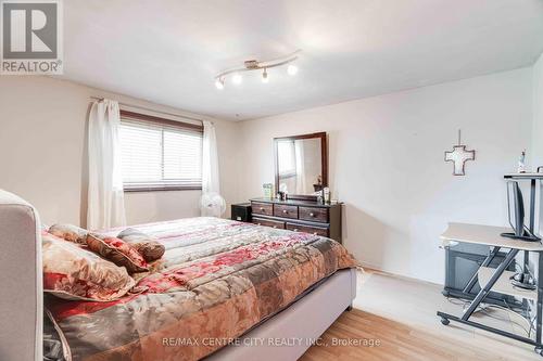 999 Eagle Crescent, London, ON - Indoor Photo Showing Bedroom