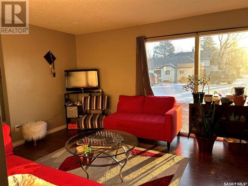 314 Main Street, Muenster, SK - Indoor Photo Showing Living Room