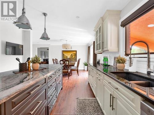 743 Old Tecumseh Road, Lakeshore, ON - Indoor Photo Showing Kitchen