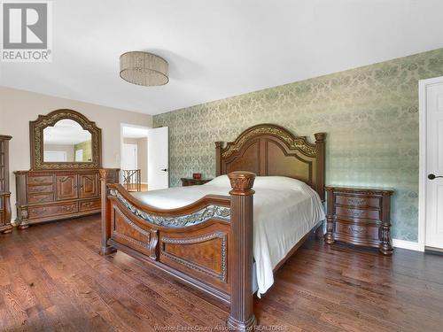 743 Old Tecumseh Road, Lakeshore, ON - Indoor Photo Showing Bedroom