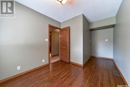 251 Halifax Street N, Regina, SK - Indoor Photo Showing Other Room