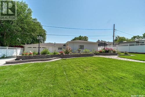 251 Halifax Street N, Regina, SK - Outdoor