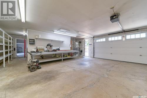 251 Halifax Street N, Regina, SK - Indoor Photo Showing Garage