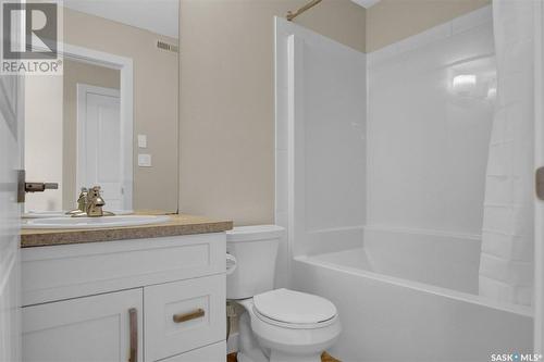 5389 Mckenna Crescent, Regina, SK - Indoor Photo Showing Bathroom