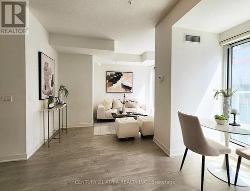 520 - 30 Nelson Street, Toronto (Waterfront Communities), ON - Indoor Photo Showing Dining Room