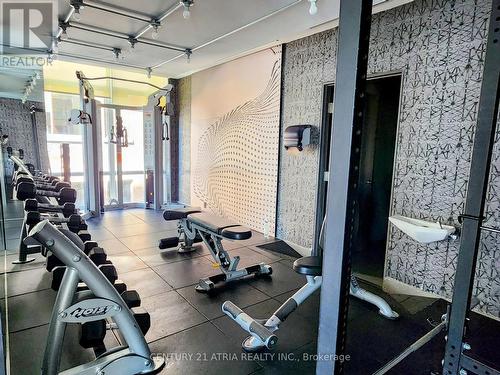 520 - 30 Nelson Street, Toronto (Waterfront Communities), ON - Indoor Photo Showing Gym Room