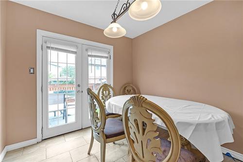 35 Jacqueline Boulevard, Hamilton, ON - Indoor Photo Showing Dining Room