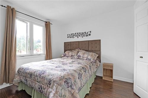 35 Jacqueline Boulevard, Hamilton, ON - Indoor Photo Showing Bedroom