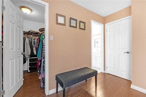 35 Jacqueline Boulevard, Hamilton, ON - Indoor Photo Showing Other Room