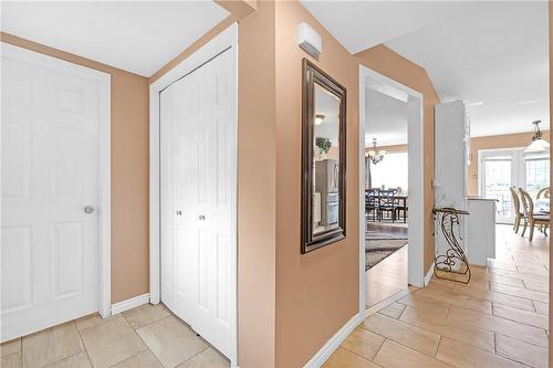 35 Jacqueline Boulevard, Hamilton, ON - Indoor Photo Showing Other Room